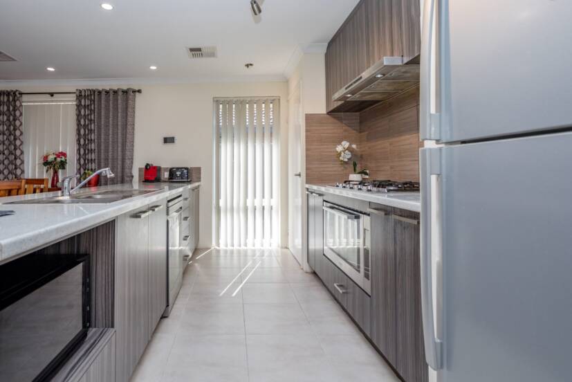 16 Solaris Street, WELLARD, WA 6170 AUS