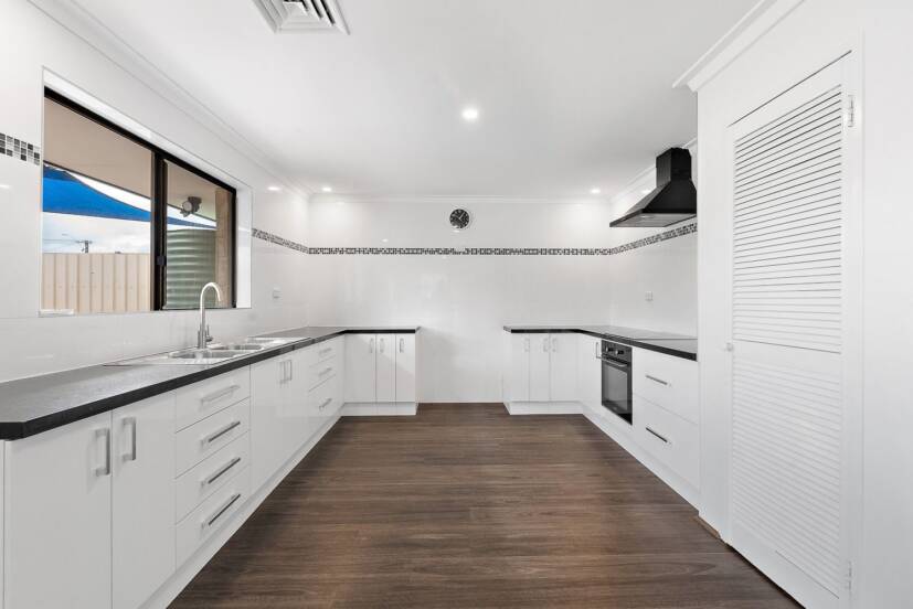 11 Eynesford Street, GOSNELLS, WA 6110 AUS