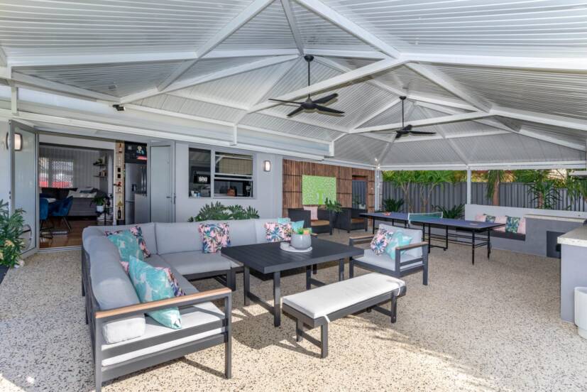 15 Penhurst Court, THORNLIE, WA 6108 AUS