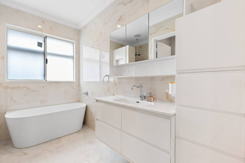 33 Fragola Rise, LANDSDALE, WA 6065 AUS