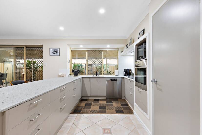 1 Blakemore Retreat, HUNTINGDALE, WA 6110 AUS