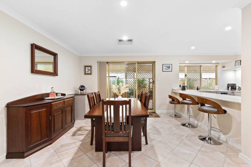 1 Blakemore Retreat, HUNTINGDALE, WA 6110 AUS